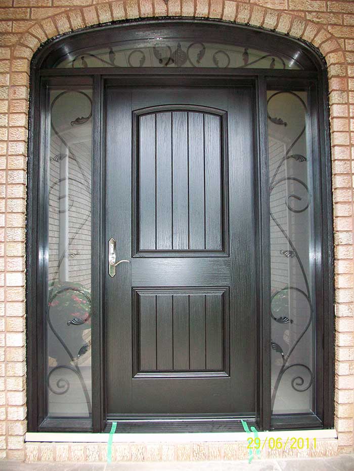 Rustic Door With Arch Transom & 2 Matching Side Lite Installed by Windows and Doors Toronto in Burlington